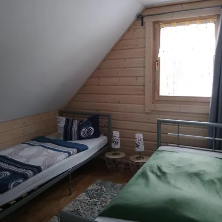 Blockbohlenhaus-steiner-lodge *