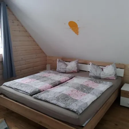 Holiday home Blockbohlenhaus-steiner-lodge