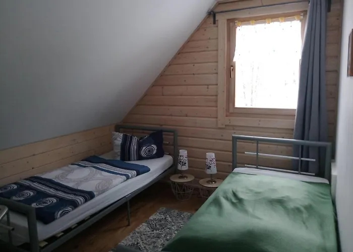 Blockbohlenhaus-steiner-lodge *