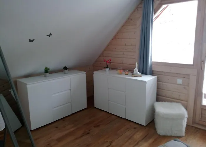 Blockbohlenhaus-steiner-lodge